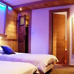 Alpina Hotel